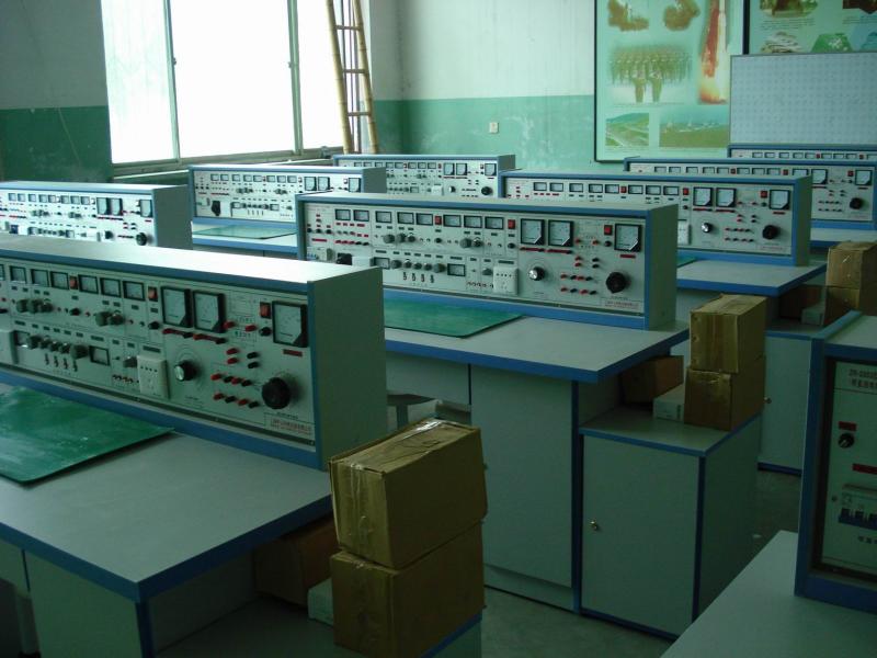 KRA-98B 通用电工、电子、电力拖动实验室设备(带直流电机 三相0-450V可调变压器 )（ 五合一）