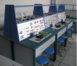 通用技术电子控制技术试验室成套设备
